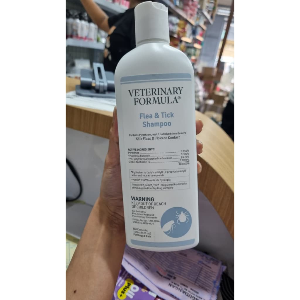 Veterinary Formula Flea & Tick Shampoo 473ml - Anti Kutu  - Untuk Kucing/Anjing/Hewan AMPUH Pet Cat Dog Sampo 473 ML